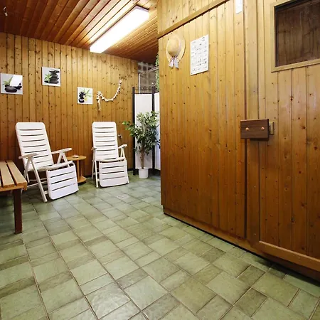 Im Haus Schiefertal, *